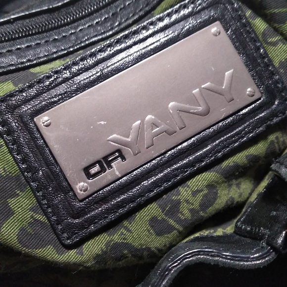 OrYany Foldover Tote Bag Leather Black Purse Satchel Crossbody Convertible - Picture 8 of 8